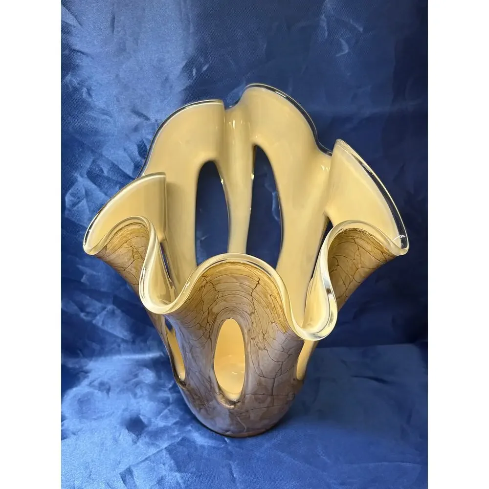 Cream Marble Design Handkerchief Contemporary Style Glass Vase